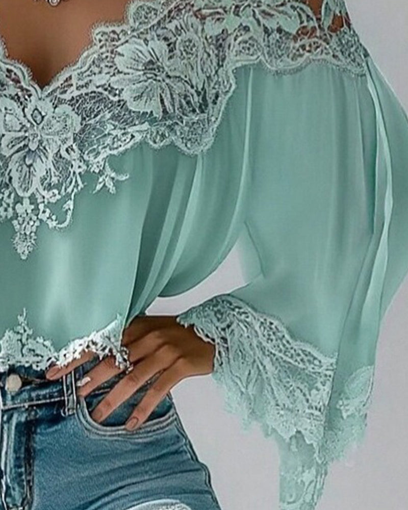 Naëlle | Blouse ample à col en V patchwork